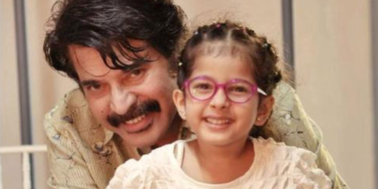കൊച്ചു മകൾക്കൊപ്പം മാസായി മമ്മൂക്ക ; പ്രായം റിവേഴ്‌സ് ഗിയറിൽ ആണോന്ന് ആരാധകർ