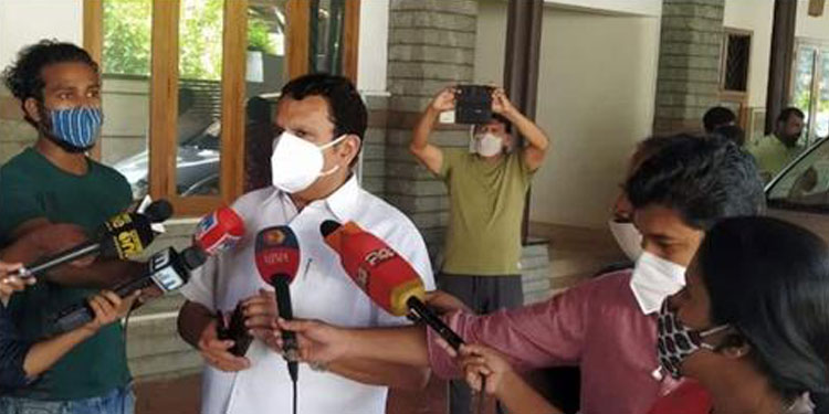 പിണാറായിക്ക് രണ്ടാം വട്ടം കിട്ടിയതാണ് അബദ്ധം : കെ. മുരളീധരന്‍