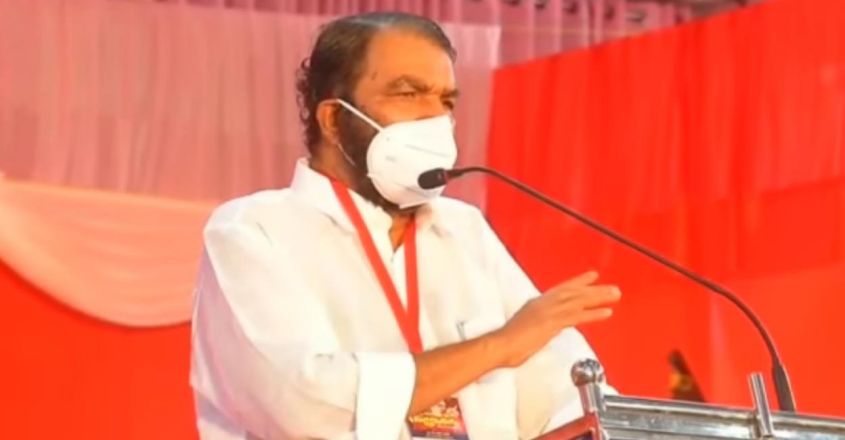 സംസ്ഥാനത്തെ മുഴുവൻ വിദ്യാഭ്യാസ ഓഫിസർമാരുടെയും യോഗം വിളിച്ച് മന്ത്രി ശിവൻകുട്ടി