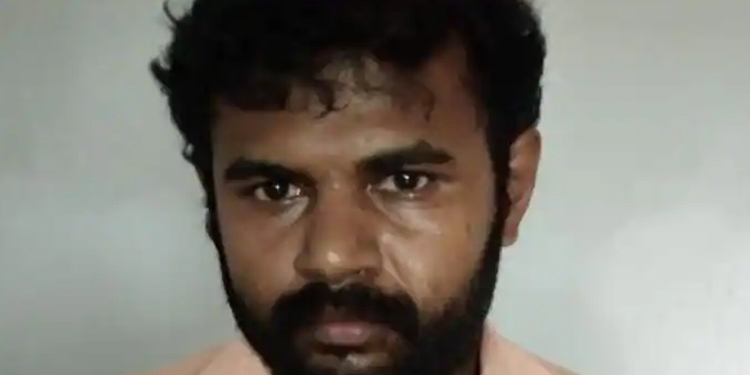 കോഴിക്കോട് വ്യാപാരസ്ഥാപനത്തിൽ നിന്ന് 2 ലക്ഷം വില വരുന്ന സാധനങ്ങൾ മോഷ്ടിച്ചു ; പ്രതി പിടിയിൽ