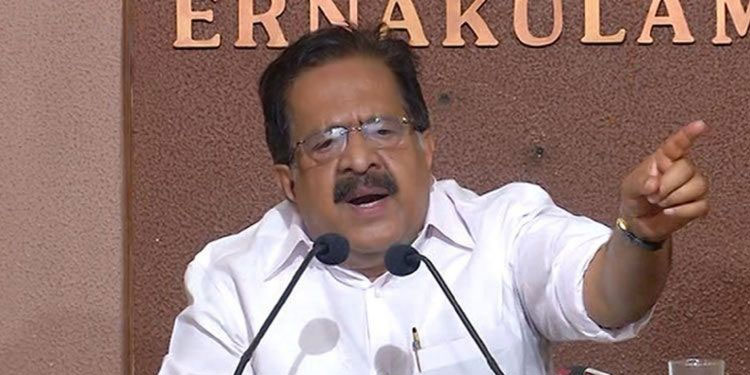 കോൺഗ്രസിൽ സമൂലമാറ്റം വേണം; രാഹുൽ ഗാന്ധി ഭാരതപര്യടനം നടത്തട്ടെ: ചെന്നിത്തല