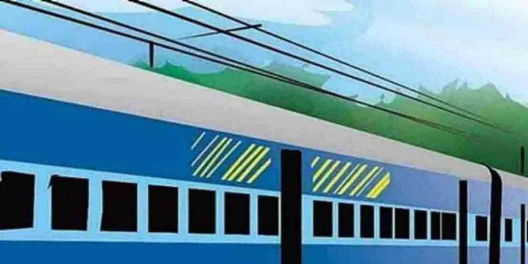 ചെങ്ങന്നൂരിൽ‍ ട്രെയിനിനു മുന്നിൽ ചാടി യുവാവ് മരിച്ചു