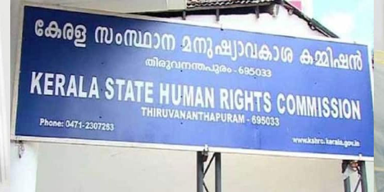 ഉടമയറിയാതെ വയർ ബോർഡ് സ്ഥാപിച്ച് കെഎസ്ഇബി , ഉദ്യോഗസ്ഥരിൽ നിന്ന് പണമീടാക്കണമെന്ന് മനുഷ്യാവകാശ കമ്മീഷൻ