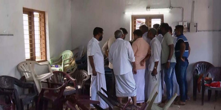 ചാരുമ്മൂട് കോൺഗ്രസ്-സിപിഐ സംഘർഷം; പബ്ലിക് പ്രോസിക്യൂട്ടർ അറസ്റ്റിൽ