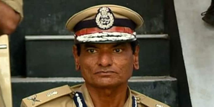 മഴ : അടിയന്തര സാഹചര്യം നേരിടാൻ തയ്യാറായിരിക്കണം , പൊലീസിന് ജാഗ്രതാ നിർദ്ദേശം നൽകി ഡിജിപി