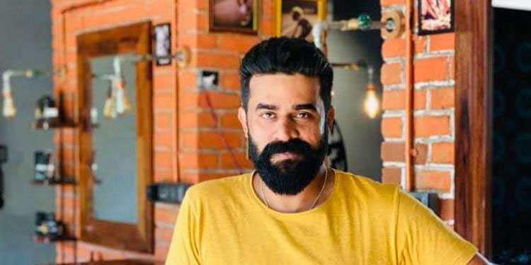 പുതുമുഖ നടിയെ പീഡിപ്പിച്ച കേസ് :  വിജയ്ബാബുവിനെ നാട്ടിൽ എത്തിക്കാനുള്ള ശ്രമം വിജയിച്ചില്ല