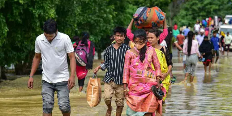 അസമിലെ വെള്ളപ്പൊക്കം ; 7.2 ലക്ഷം ദുരിതബാധിതർ, ആറ് മരണംകൂടി
