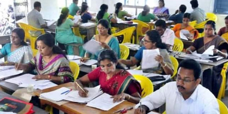 പുതുക്കിയ ഉത്തര സൂചിക തയാർ ; പ്ലസ് ടു കെമിസ്ട്രി മൂല്യ നിർണയം ഇന്ന് മുതൽ