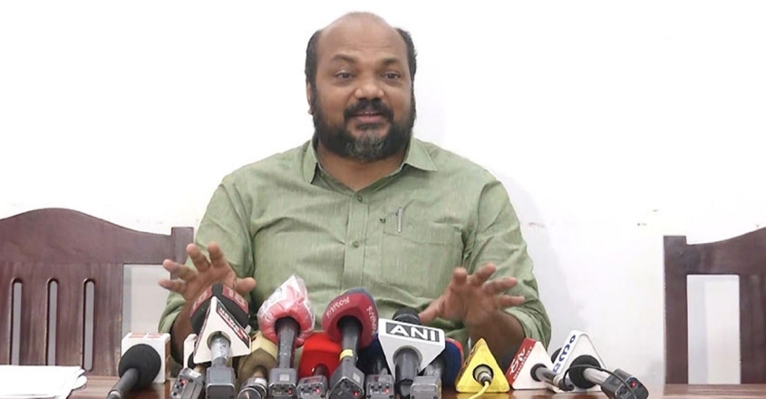 മന്ത്രി പി.രാജീവിന്റെ പേരിൽ വ്യാജ വാട്സാപ് അക്കൗണ്ട് സൃഷ്ടിച്ച് സന്ദേശം; പരാതി