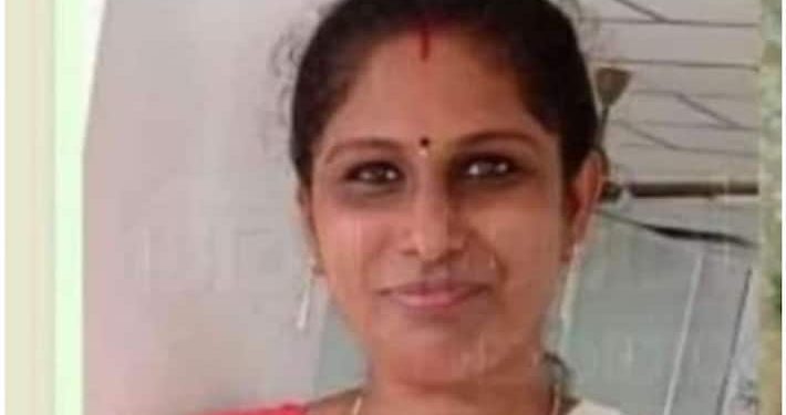 സാമ്പത്തിക തര്‍ക്കം ; അയല്‍വാസിയുടെ വെട്ടേറ്റ് ചികിത്സയിലായിരുന്ന വീട്ടമ്മ മരിച്ചു