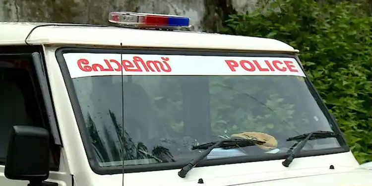 തിരുവനന്തപുരത്ത് പോലീസുകാരന്‍ ഹോട്ടല്‍ മുറിയില്‍ തൂങ്ങിമരിച്ച നിലയില്‍