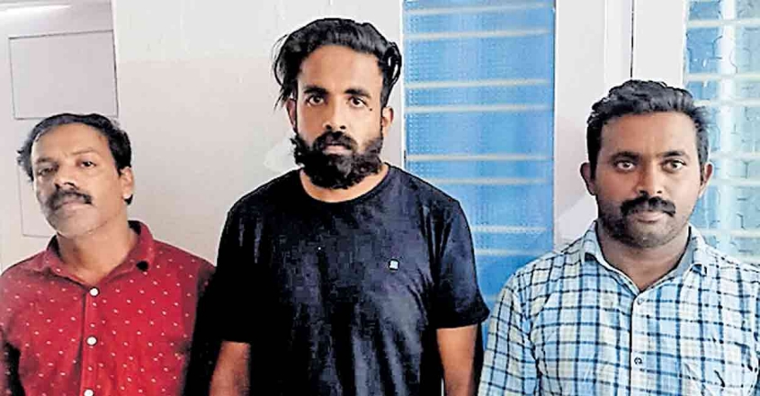 കർണാടക സ്വദേശിനിയെ റിസോർട്ടിൽ അക്രമിസംഘം കൂട്ടം ചേർന്ന് പീഡിപ്പിച്ചു