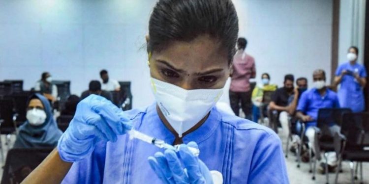 കേരളത്തിൽ 3,419 പേർക്ക് കോവിഡ് , ടിപിആർ കുത്തനെ കൂടി; കരുതൽ ഡോസിന് യജ്ഞം