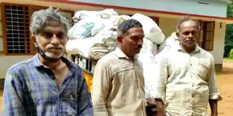 കടകളിൽ നിന്ന് മാലിന്യം ശേഖരിച്ച് വനത്തിൽ തള്ളുന്ന സംഘം പിടിയിൽ