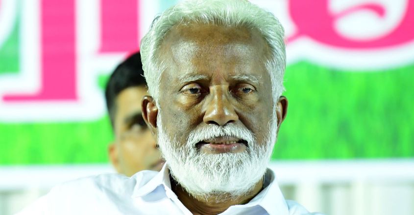 സ്വർണക്കടത്തിൽ മുഖ്യമന്ത്രിയുടെ നിശബ്ദത കുറ്റസമ്മതം: കുമ്മനം രാജശേഖരൻ