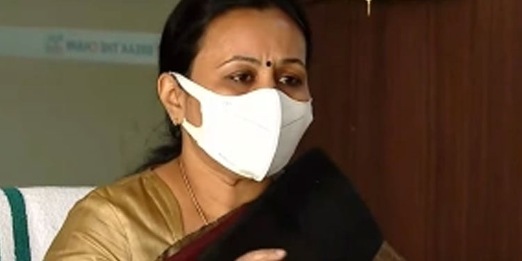 ‘തീയില്‍ കുരുത്തത് വെയിലത്ത് വാടില്ല, അഗ്നിയില്‍ സ്ഫുടം ചെയ്ത രാഷ്ട്രീയ ജീവിതം’ ; പിന്തുണയുമായി വീണാ ജോർജ്