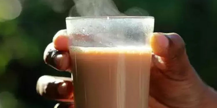 സാമ്പത്തിക പ്രതിസന്ധി ; ജനങ്ങൾ ചായ കുടിക്കുന്നത് കുറക്കണമെന്ന് പാക് മന്ത്രി