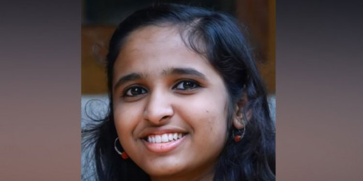 കൊമേഴ്‌സില്‍ നൂറ് ശതമാനം മാര്‍ക്ക് ; സ്‌കൂളിന് അഭിമാനമായി അനീഷ