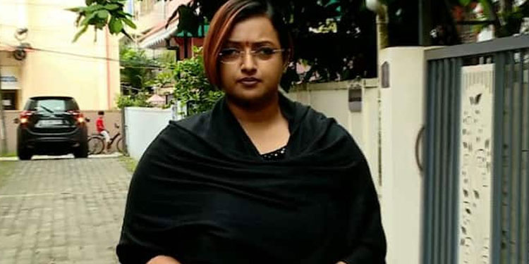 അഞ്ചര മണിക്കൂർ നേരം സ്വപ്നയെ ചോദ്യം ചെയ്ത് ഇഡി  ; ചോദ്യം ചെയ്യൽ നാളെയും തുടരും