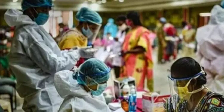 11 ജില്ലകളിൽ കോവിഡ് കേസുകൾ ഉയരുന്നു; കേരളം ജാഗ്രത പുലർത്തണമെന്ന് കേന്ദ്രം