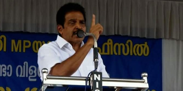എംപി ഓഫീസ് അക്രമം ; എസ്എഫ്ഐക്ക് മുഖ്യമന്ത്രി ക്വട്ടേഷൻ കൊടുത്തതെന്ന് കെ സി വേണുഗോപാല്‍