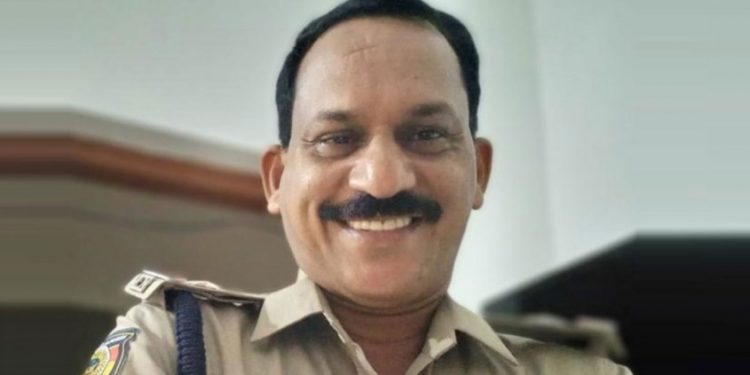 കാസര്‍കോട് എഎസ്ഐയെ തൂങ്ങിമരിച്ച നിലയിൽ കണ്ടെത്തി