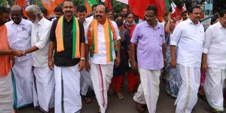 തൃക്കാക്കര തെരെഞ്ഞടുപ്പ് ; ബിജെപിയിൽ തമ്മിലടി ; തെരെഞ്ഞെടുപ്പ് സ്ട്രാറ്റജി പരാജയപ്പെട്ടെന്ന് പി കെ കൃഷ്ണദാസ് പക്ഷം