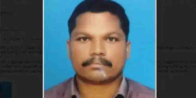 മത്സ്യബന്ധന വള്ളം മറിഞ്ഞ് ഒരാൾ മരിച്ചു, മൂന്ന് പേർ നീന്തി രക്ഷപ്പെട്ടു