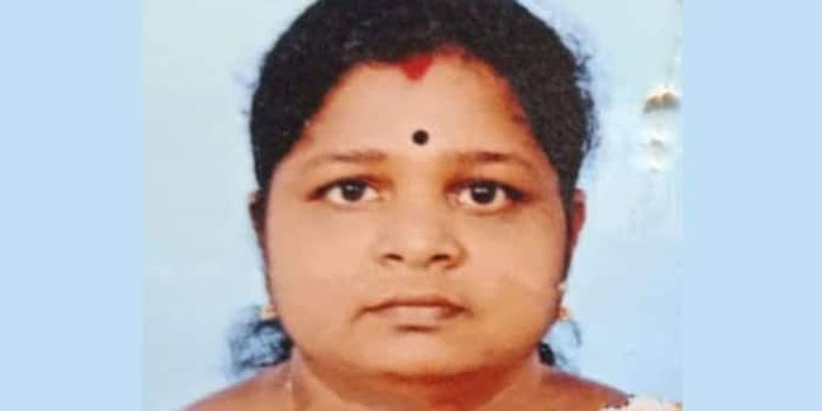 ബൈക്കിൽനിന്ന് തെറിച്ച് വീണ് ദേഹത്ത് ബസ്സ് കയറി വീട്ടമ്മയ്ക്ക് ദാരുണാന്ത്യം