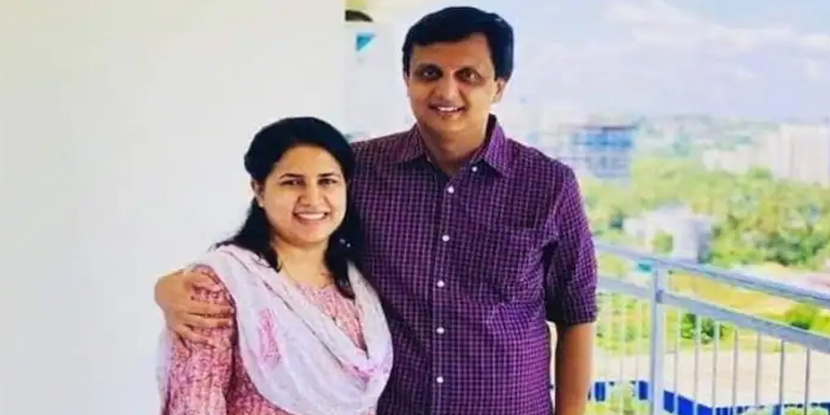 അസംബന്ധ പ്രചരണങ്ങളെ പുഞ്ചിരിയോടെ നേരിടുന്നവൾ ; വീണയ്ക്ക് വിവാഹ വാർഷിക ആശംസ നേർന്ന് റിയാസ്
