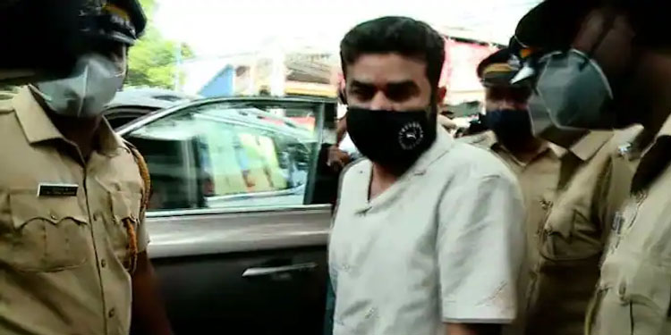 നടിയെ ബലാത്സംഗം ചെയ്ത കേസില്‍ വിജയ്ബാബുവിന് മുന്‍കൂര്‍ ജാമ്യം