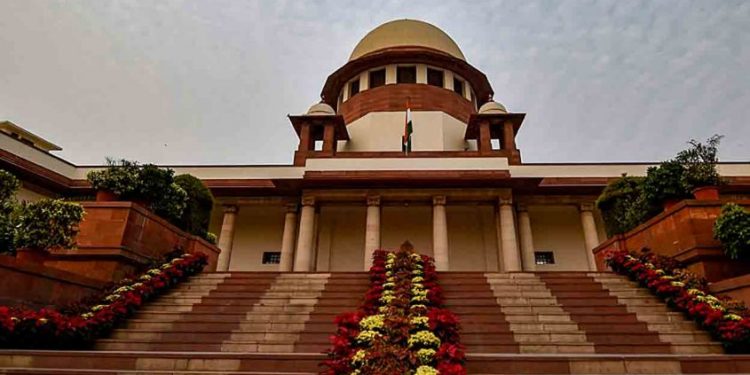 അവിവാഹിതയാണെന്ന കാരണത്താല്‍ ഗര്‍ഭഛിദ്രം നിഷേധിക്കാനാകില്ല: സുപ്രീം കോടതി