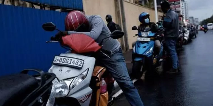 ഇന്ധനമില്ല: ശ്രീലങ്കയിൽ ഒരാഴ്ച സ്കൂളുകൾ അടച്ചു