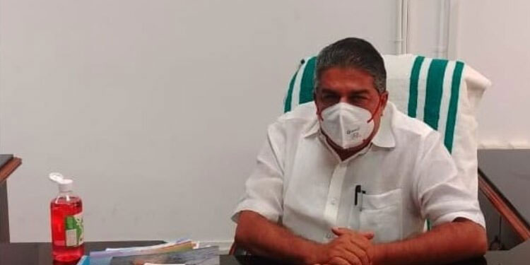 ഭരണഘടനക്കെതിരായ പ്രസംഗം; മന്ത്രി സജി ചെറിയാനെ മുഖ്യമന്ത്രി വിളിപ്പിച്ചു, തിരക്കിട്ട ചർച്ചകൾ