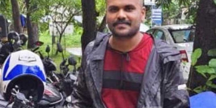 മോട്ടോര്‍ ബൈക്കില്‍ ദേശീയ പര്യടനത്തിനിറങ്ങിയ യുവാവ് കുഴഞ്ഞുവീണു മരിച്ചു
