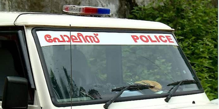 പത്തനംതിട്ടയിൽ പത്താം ക്ലാസ് വിദ്യാര്‍ത്ഥിനിയെ ബസ്സ് ഡ്രൈവര്‍ തട്ടിക്കൊണ്ടു പോയതായി പരാതി