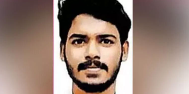 യുവാവ് കഴുത്തറുത്ത് ജീവനൊടുക്കിയത് സുഹൃത്തിനെ കുത്തിയശേഷം