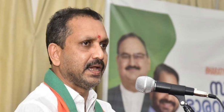‘കേന്ദ്ര പദ്ധതികൾ ഇവിടെ അട്ടിമറിക്കപ്പെടുന്നു ; റിയാസിന്റെ റോഡുകൾ മുഴുവൻ കുളങ്ങൾ’