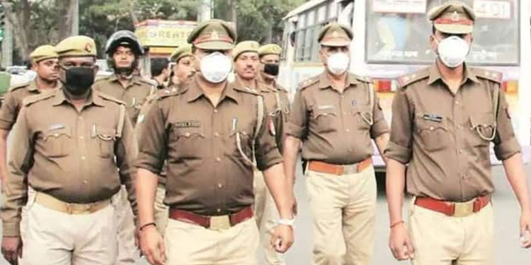 ദില്ലിയിൽ 16കാരി കാറിനുള്ളിൽ കൂട്ടബലാത്സം​ഗത്തിനിരയായി, പ്രതികൾ കാറിൽ ചുറ്റിക്കറങ്ങി