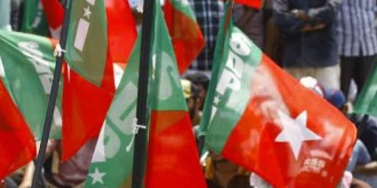 ശ്രീനിവാസന്‍ വധക്കേസ് പ്രതിക്ക് പണം നല്‍കി : എസ്‍ഡിപിഐ കേന്ദ്രകമ്മിറ്റിയുടെ അക്കൗണ്ട് മരവിപ്പിച്ചു