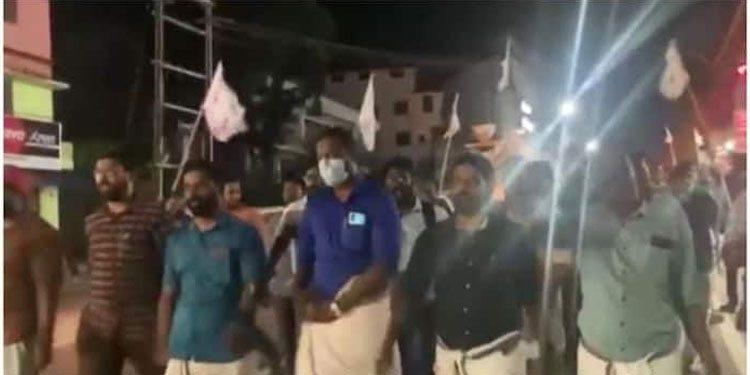 ‘കൃപേഷിനെ അരിഞ്ഞ പൊന്നരിവാള്‍ അറബിക്കടലില്‍ എറിഞ്ഞിട്ടില്ല’, ഡിവൈഎഫ്ഐയുടെ കൊലവിളി മുദ്രാവാക്യത്തിനെതിരെ കേസ്