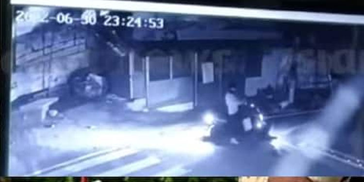 എകെജി സെന്‍റര്‍ ആക്രമണം നടന്നിട്ട് 23 ആം ദിനം, കേസ് ക്രൈംബ്രാഞ്ചിന് വിട്ടു