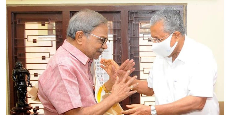 ആരോ​ഗ്യകാര്യങ്ങളിൽ ശ്ര​ദ്ധവേണമെന്ന് ഉപദേശം ; കഥാകരന്റെ വീട്ടിൽ സുഖാന്വേഷണങ്ങളുമായി പിണറായിയെത്തി