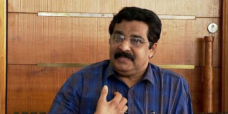 പെൺകുട്ടികളെ പാന്‍റും ഷ‌ർട്ടും ധരിപ്പിക്കുന്നതെന്തിന്? പിണറായി സാരി ധരിക്കുമോ? സാമൂഹ്യനീതിയാണ് വേണ്ടത്: മുനീർ