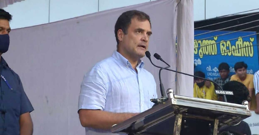‘ ഇഡി മുഖ്യമന്ത്രിയെ ചോദ്യം ചെയ്യാത്തത് എന്തുകൊണ്ട്? സിപിഎം-ബിജെപി ധാരണ’