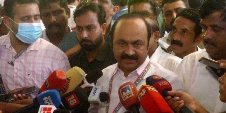 ചിന്തന്‍ ശിബിരത്തില്‍ മുതിര്‍ന്ന നേതാക്കള്‍ പങ്കെടുക്കാത്തത് അന്വേഷിക്കും: വി.ഡി.സതീശൻ