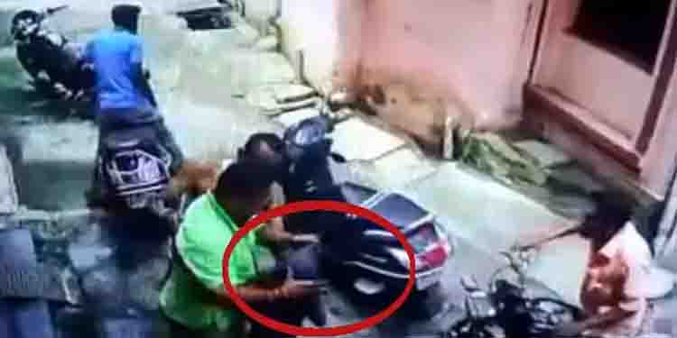 ഒമ്പത് വയസ്സുകാരന് പൊലീസുകാരന്റെ ക്രൂരമര്‍ദ്ദനം ; സൈക്കിൾ മോഷ്ടിച്ചെന്ന് ആരോപിച്ച്