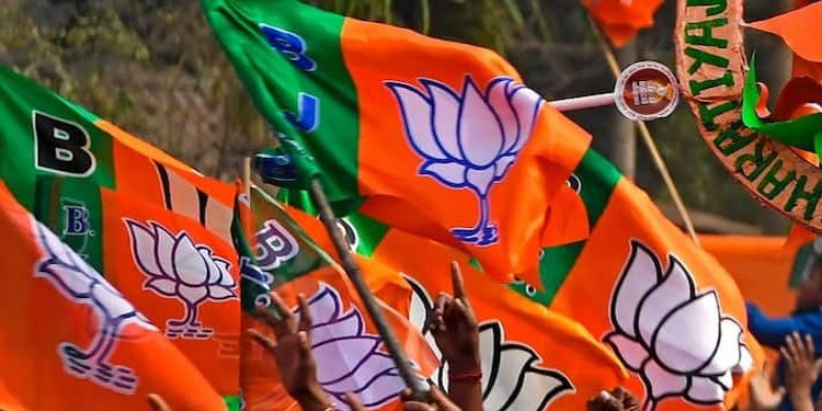 നിതീഷ് കുമാറിന് വന്‍ തിരിച്ചടി നല്‍കി ബിജെപി; ജെഡിയുവിനെ ‘സംപൂജ്യരാക്കി’ എംഎല്‍എയെ പാളയത്തിലെത്തിച്ചു