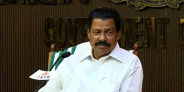 ‘കേരളത്തില്‍ മാത്രം മതേതരത്വം, മറ്റിടത്തെല്ലാം കോണ്‍ഗ്രസിന് മൃദു ഹിന്ദുത്വം’: എം വി ഗോവിന്ദന്‍