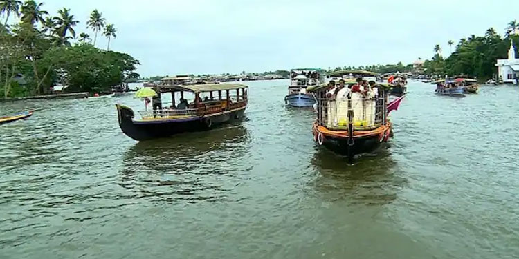 ‘ഞായർ പ്രാർത്ഥനാ ദിവസം’; നെഹ്റു ട്രോഫി ജലമേള ഞായറാഴ്ച നിശ്ചയിച്ചതിനെതിരെ ചങ്ങനാശേരി അതിരൂപത